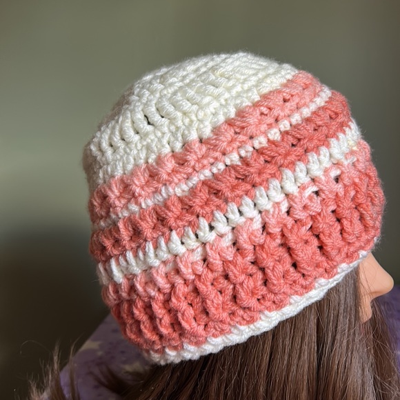 Crochet flower beanie medium soft mandala acrylic yarn new - Picture 5 of 9